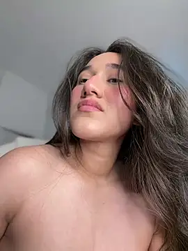 julieta_jhonss' Live XXX Chat