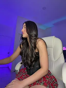 julieta_jhonss' Live XXX Chat