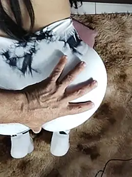 Show de UnaCoppiaCalda na webcam