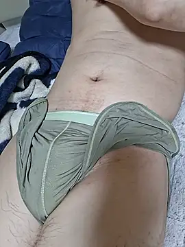 Pokazy przed kamerką – Kor_sexyjaji