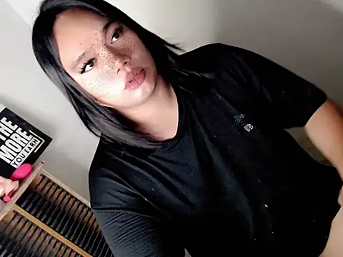 ItsmeNikitaDragon Webcam Show