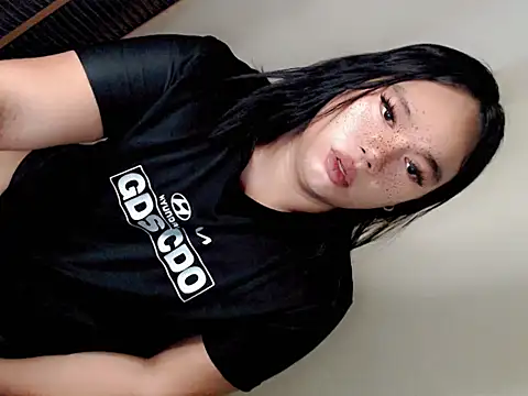 ItsmeNikitaDragon Show in webcam