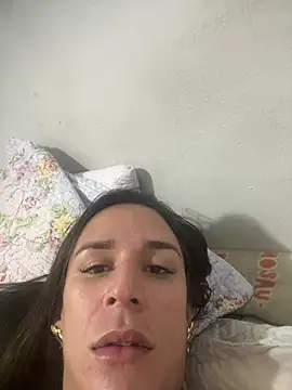 הופעת וובקאם של Isabelaa_