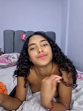 צ'אט XXX בשידור חי של Cataleya_ja