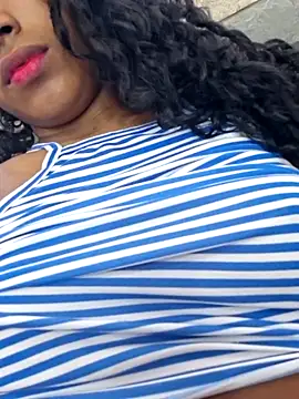 צ'אט XXX בשידור חי של Cataleya_ja
