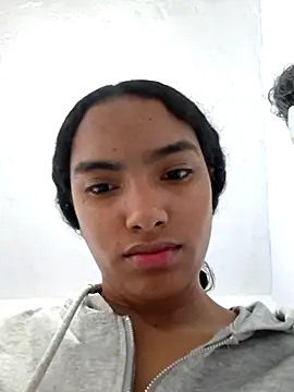 Chat +18 de Cataleya_ja ao vivo