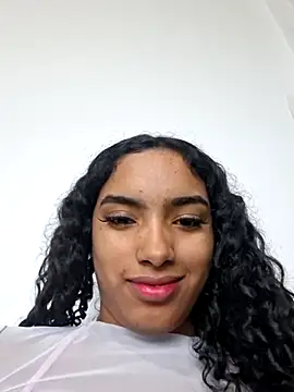 Cataleya_ja Adlı Modelin Canlı XXX Sohbeti