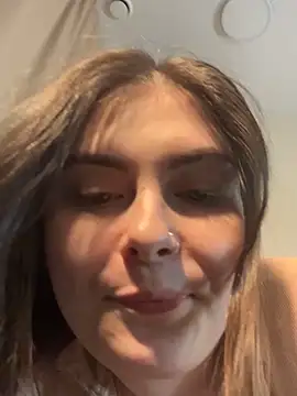 Lovely_Waifu Adlı Modelin Canlı XXX Sohbeti