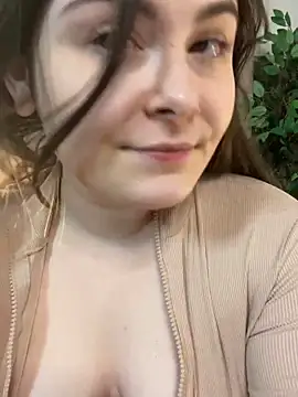 Lovely_Waifu – live chatrum