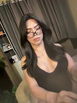 Nyxie_luxx 在線直播表演
