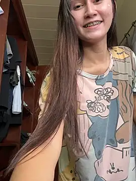 Chat +18 de anne_smithe ao vivo