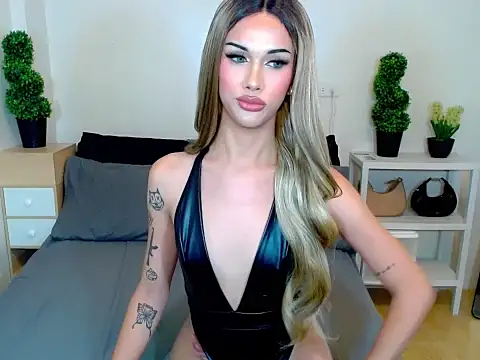 HorsecockMadison – webcam-show