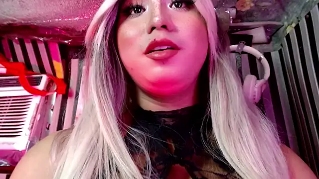 HoresCOCKLUCYn Webbikameraesitys