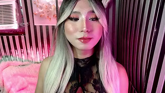 Show modela HoresCOCKLUCY na web-kameri