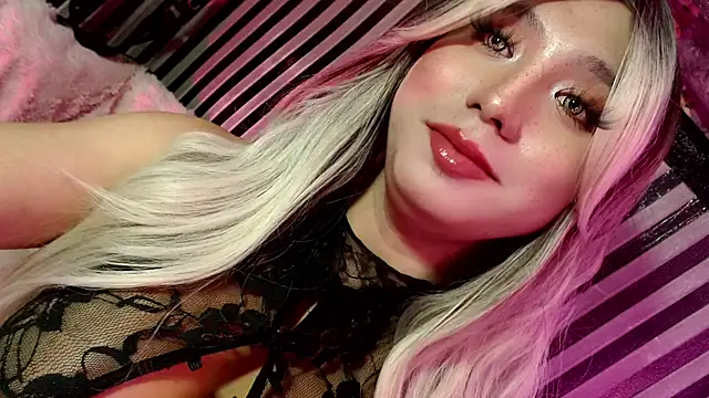 HoresCOCKLUCYn Webbikameraesitys