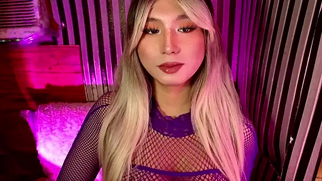 HoresCOCKLUCYn Webbikameraesitys