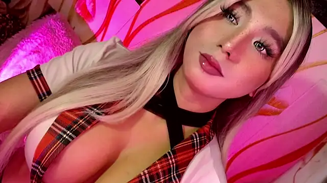 HoresCOCKLUCY Show in webcam