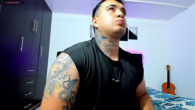 โชว์เว็บแคมของ thiago__cp01