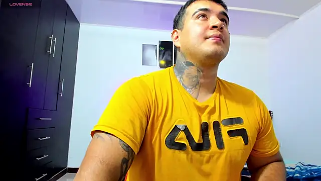 thiago__cp01 – webcam-show