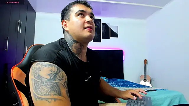 thiago__cp01's Webcam Show