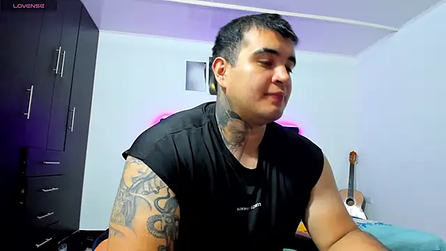 thiago__cp01's Webcam Show