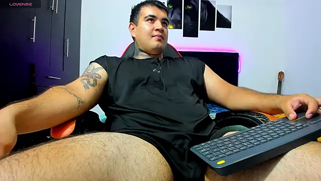 thiago__cp01's Webcam Show