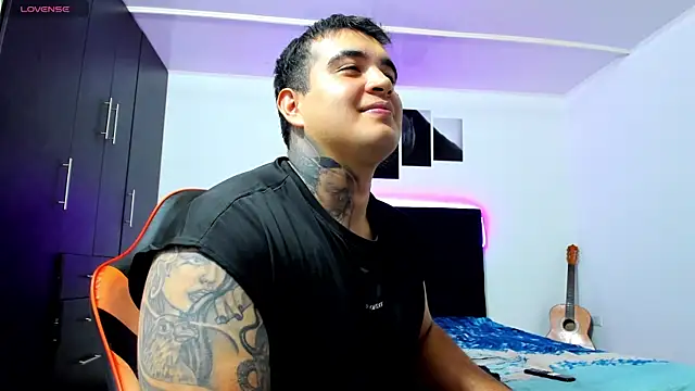 thiago__cp01's Webcam Show
