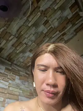 manilafoxts Show in webcam