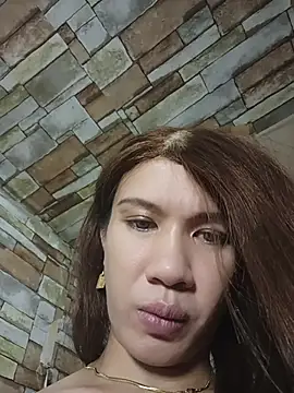 manilafoxts Show in webcam