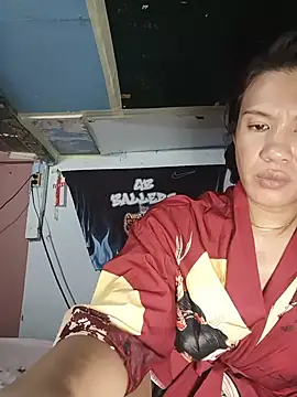 manilafoxts Show in webcam