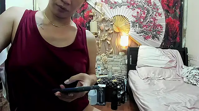 manilafoxts Show in webcam