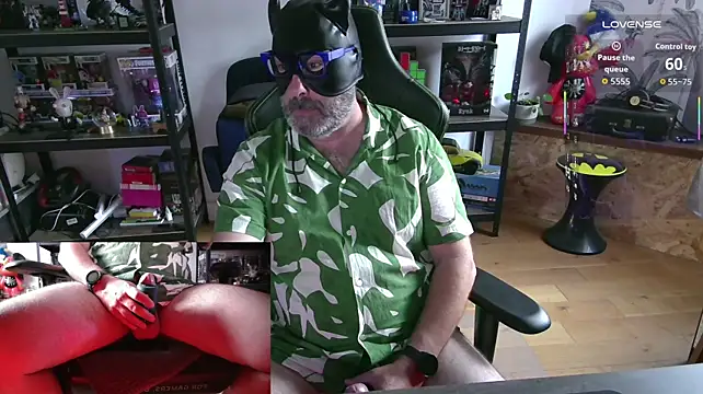 Hairyfred73 Show in webcam