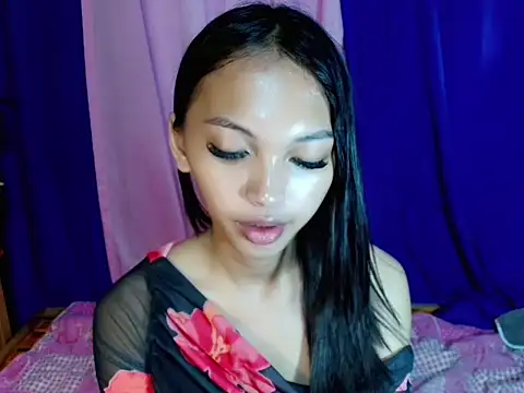 cutiee_simi Webcam show