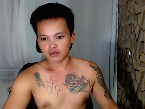 urhot_fucker999 网络视讯表演