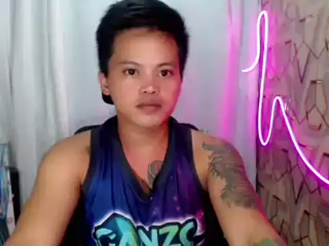 urhot_fucker999 webkamerás műsora