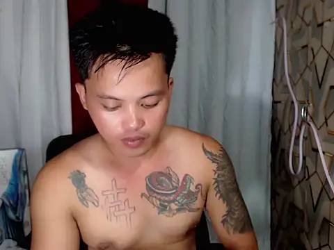 urhot_fucker999 webkamerás műsora
