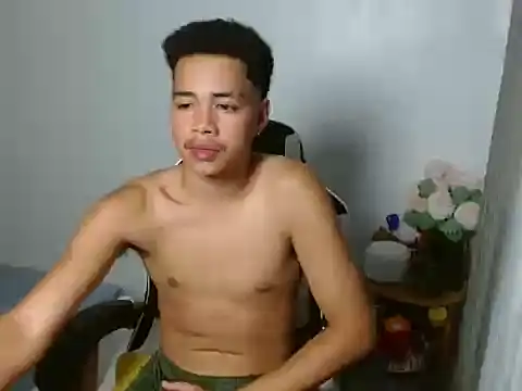 curlyasian_njxx Chat XXX in diretta