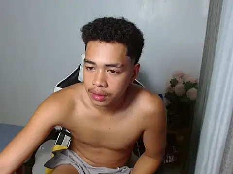curlyasian_njxx Pertunjukan Webcam