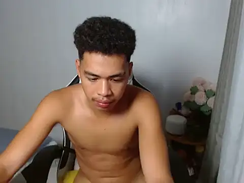 Živý XXX chat curlyasian_njxx
