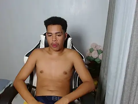 curlyasian_njxx Pertunjukan Webcam