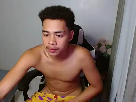 curlyasian_njxx Chat XXX in diretta