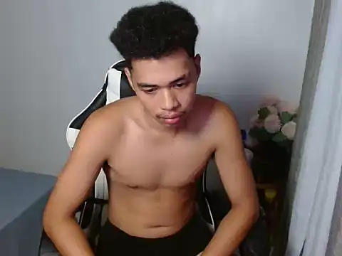 Živý XXX chat curlyasian_njxx