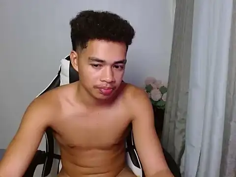 curlyasian_njxx Pertunjukan Webcam