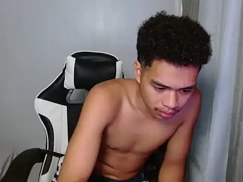 curlyasian_njxx Pertunjukan Webcam