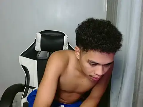 curlyasian_njxx Pertunjukan Webcam