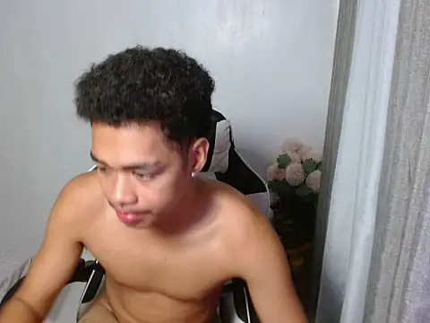 curlyasian_njxx Pertunjukan Webcam