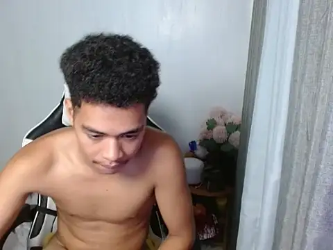 curlyasian_njxx Pertunjukan Webcam