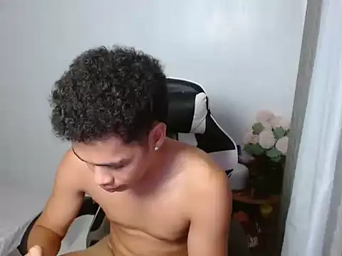 curlyasian_njxx Pertunjukan Webcam