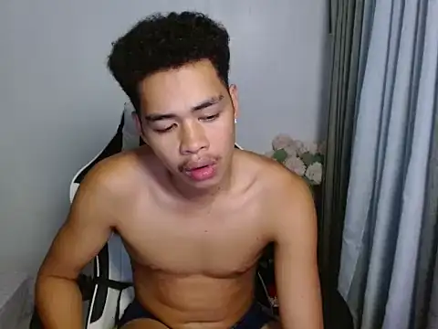 curlyasian_njxx Pertunjukan Webcam