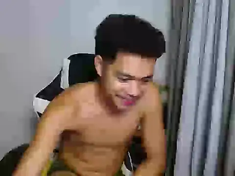 Webkamerová show curlyasian_njxx